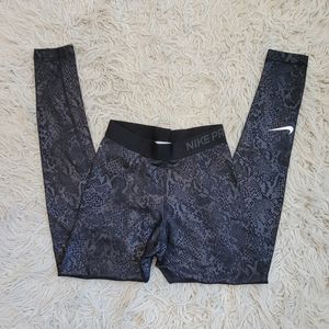 Fleece Lined Nike Pro Dri-Fit Snake Print Leggings
